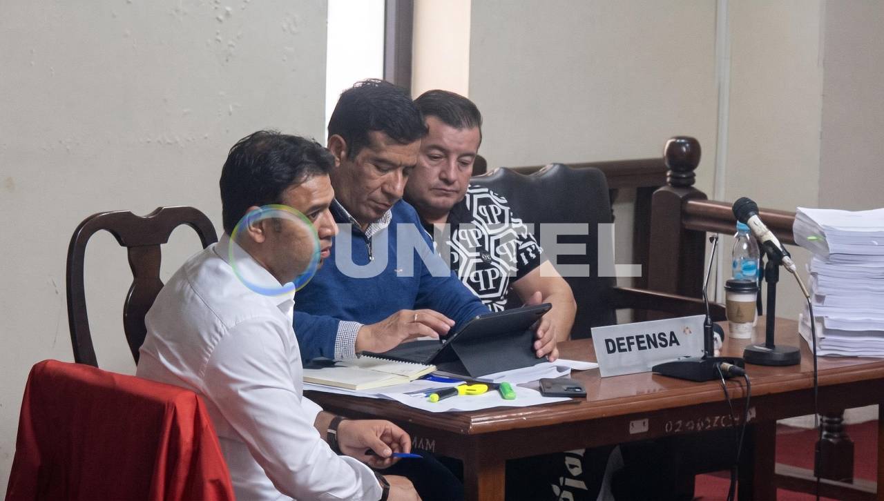 Jhonny está frente al juez que definirá si queda detenido o se defiende en libertad por el caso de presunta malversación
