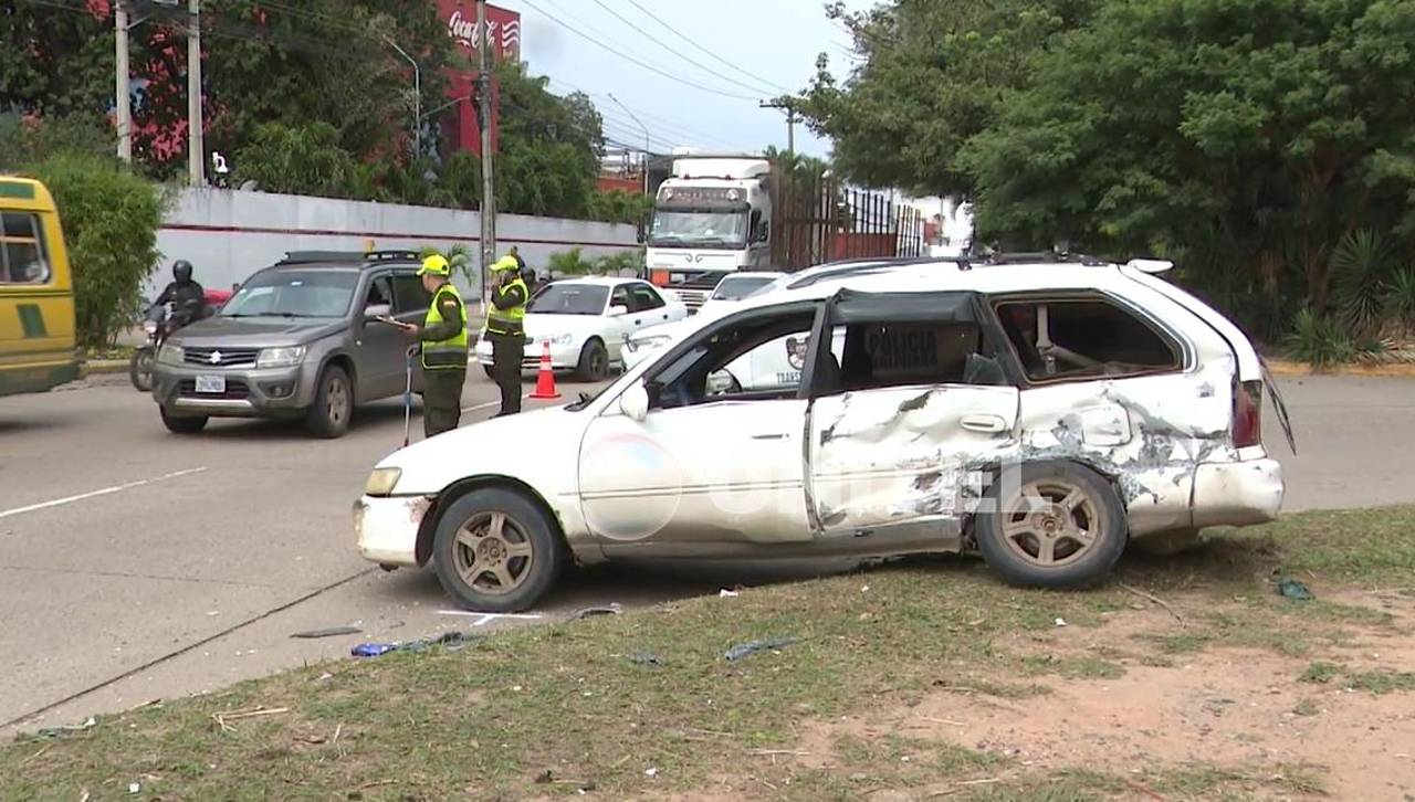 Aprehenden a conductores tras choque que deja una mujer fallecida y tres heridos