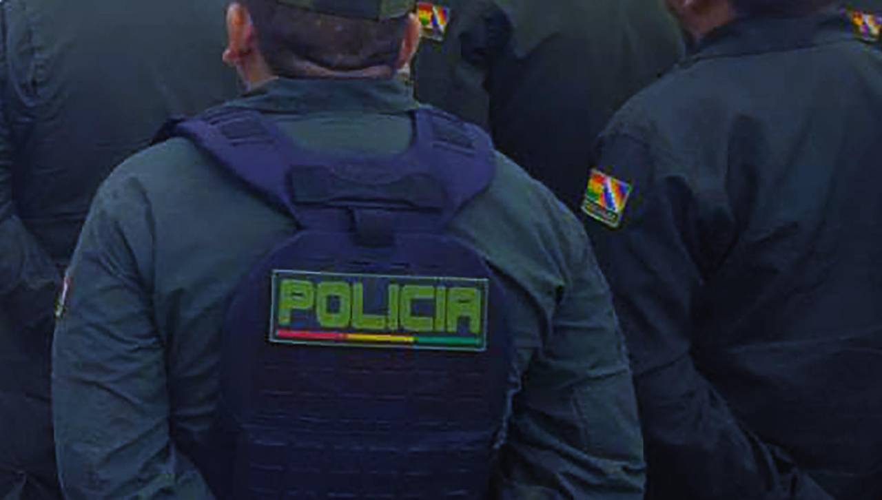 Exdirector de Inteligencia declaró por cinco horas y permanece en celdas policiales
