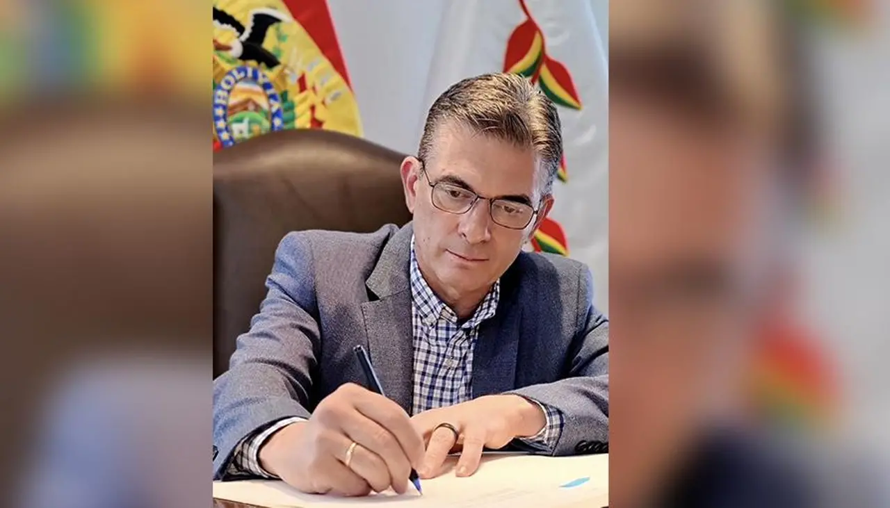 Rodrigo Paz envía proyecto de Ley de Inversiones a la Asamblea Legislativa para su tratamiento