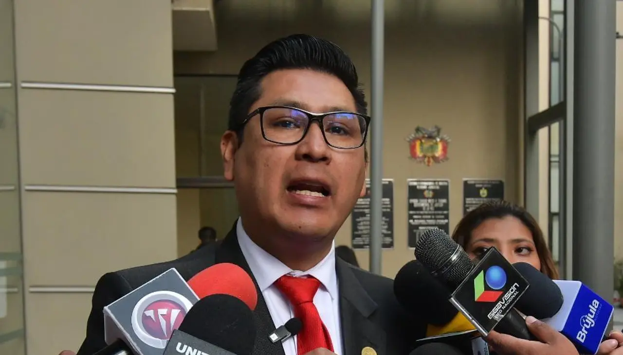 Procurador dice que “no corresponde” la revisión de la detención preventiva de Camacho y Pumari