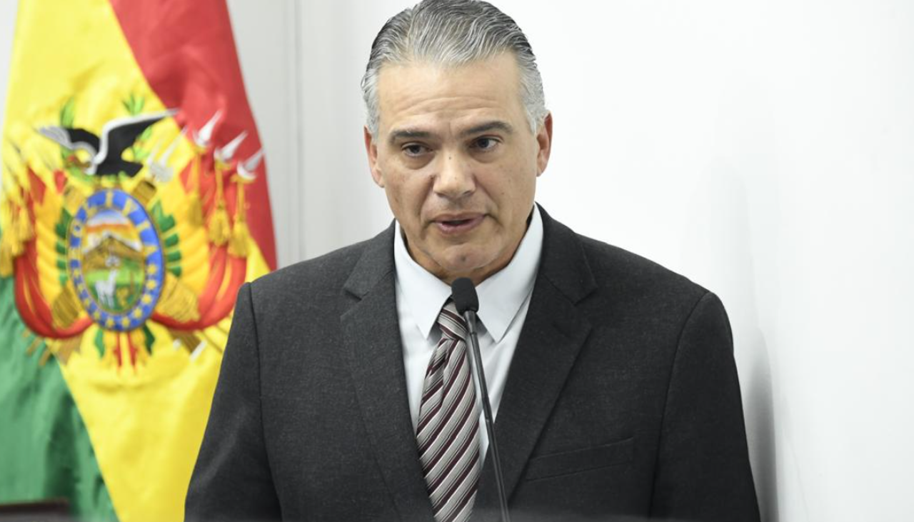 “Tenemos que identificar la coca necesaria para la parte legal”: Zar antidroga señala que se debe replantear la política de erradicación