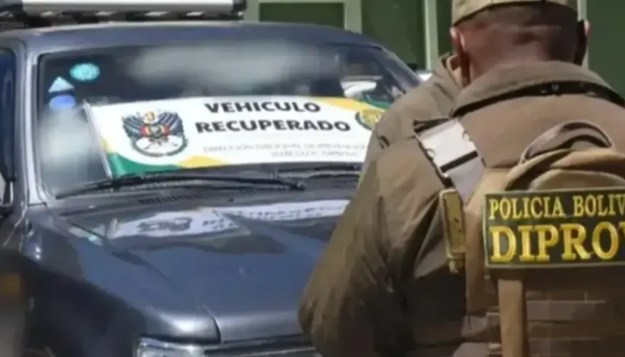Caen en Cochabamba tres extranjeros acusados de robar vehículos