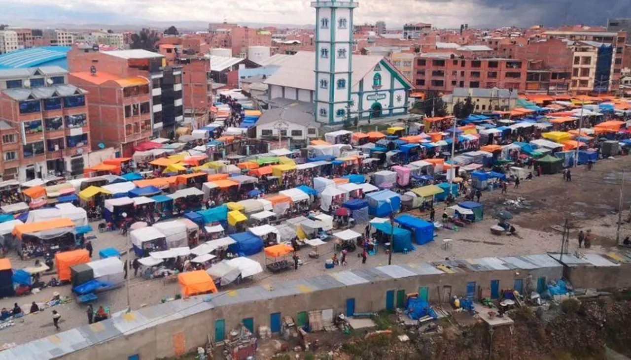 Feria 16 de Julio de El Alto se adelanta para este sábado por las elecciones generales