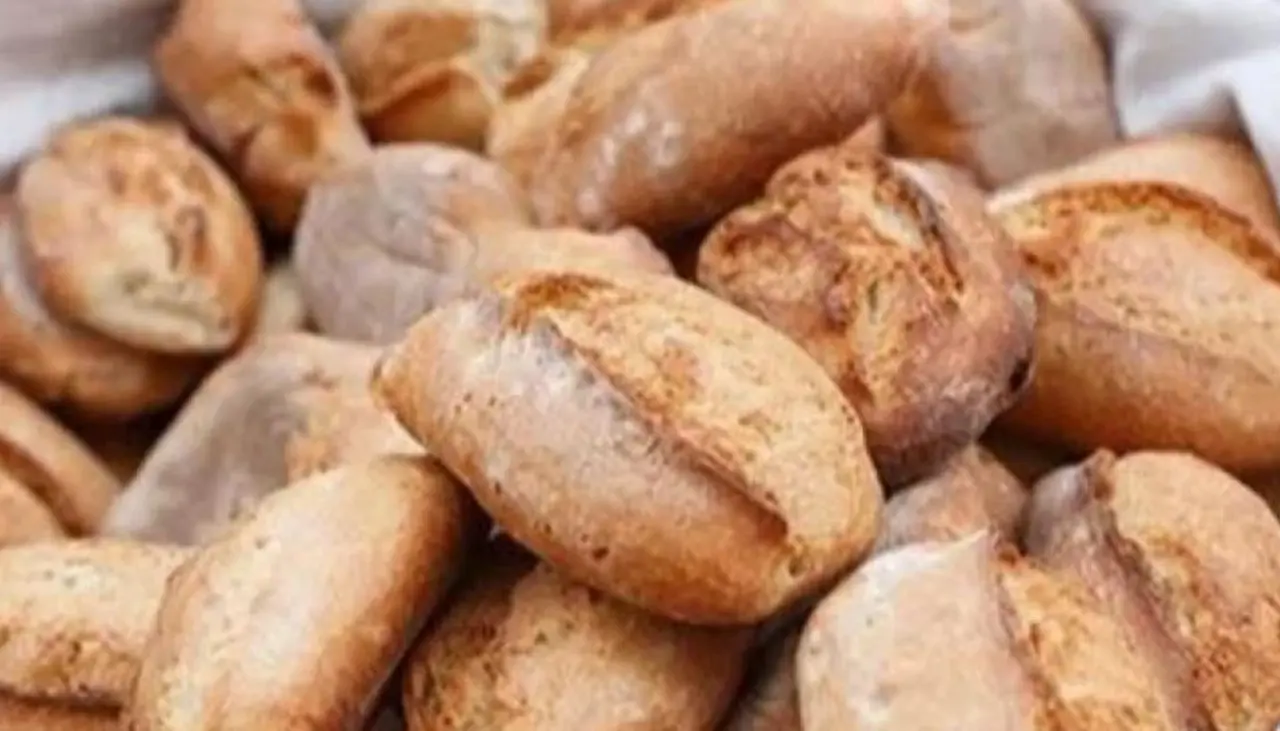 Panificadores de El Alto acatan paro indefinido porque aseguran que no hallan harina y en contra de controles de la Alcaldía