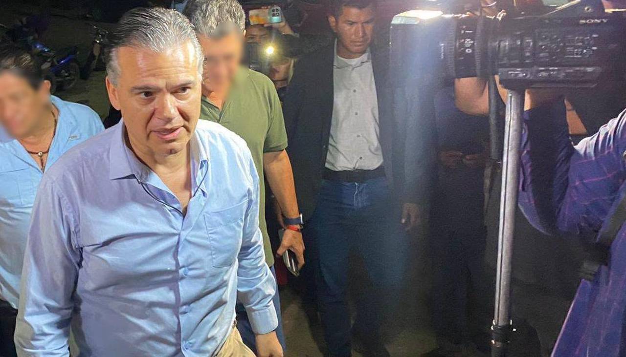 Ministro de Defensa se dirige a Cuatro Cañadas para entablar diálogo con sectores