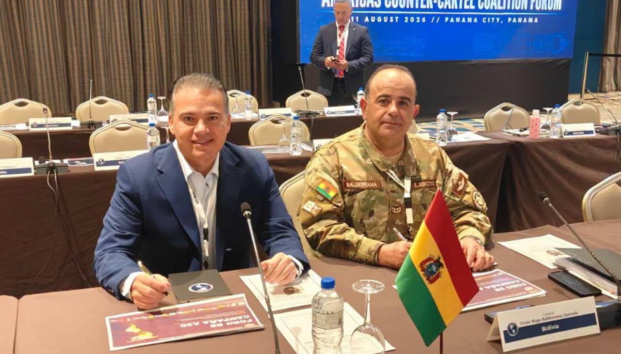 “Bolivia no será tierra libre para las mafias”, dice ministro de Defensa tras el foro Coalición de las Américas en Panamá