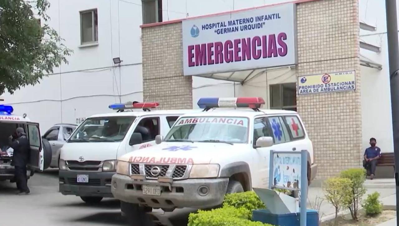 “Estaba con perforación del intestino”: embarazada fallece en plena cirugía tras acudir por dos semanas a un curandero