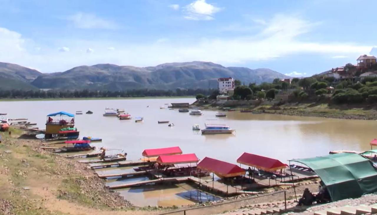 Bajo nivel de agua en La Angostura, dueños de negocios esperan que las lluvias ayuden a subir el caudal