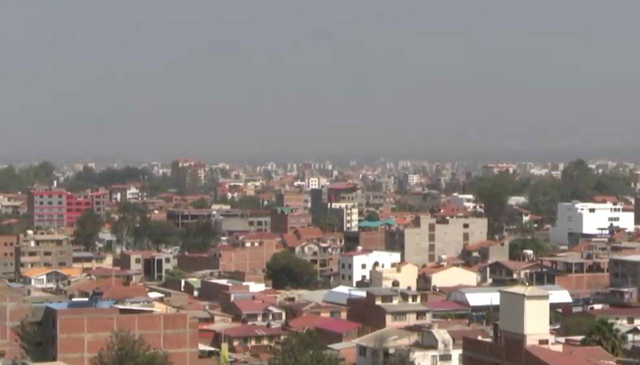 Frente frío en Cochabamba puede no ayudar a disminuir el índice de contaminación, dice la Red de Monitoreo