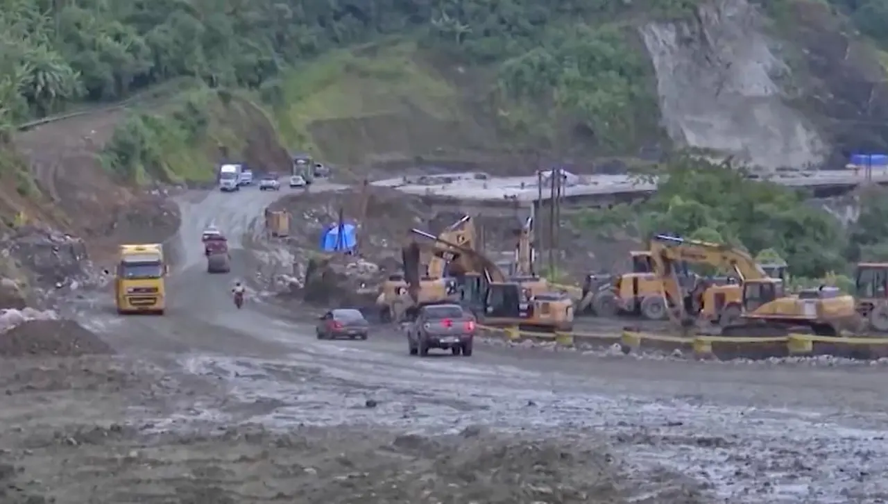 Trabajadores de Sedcam se movilizan en demanda del abastecimiento de diésel para continuar con las obras