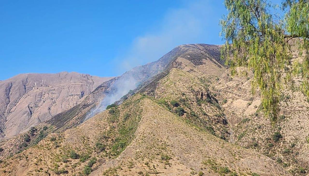 Incendio en Toro Toro dejó una fallecida, ocho viviendas pérdidas y 250 hectáreas afectadas