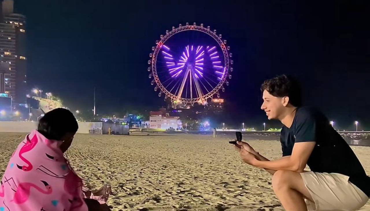 ¡De película! Preparó una propuesta de matrimonio con una rueda de la fortuna 
