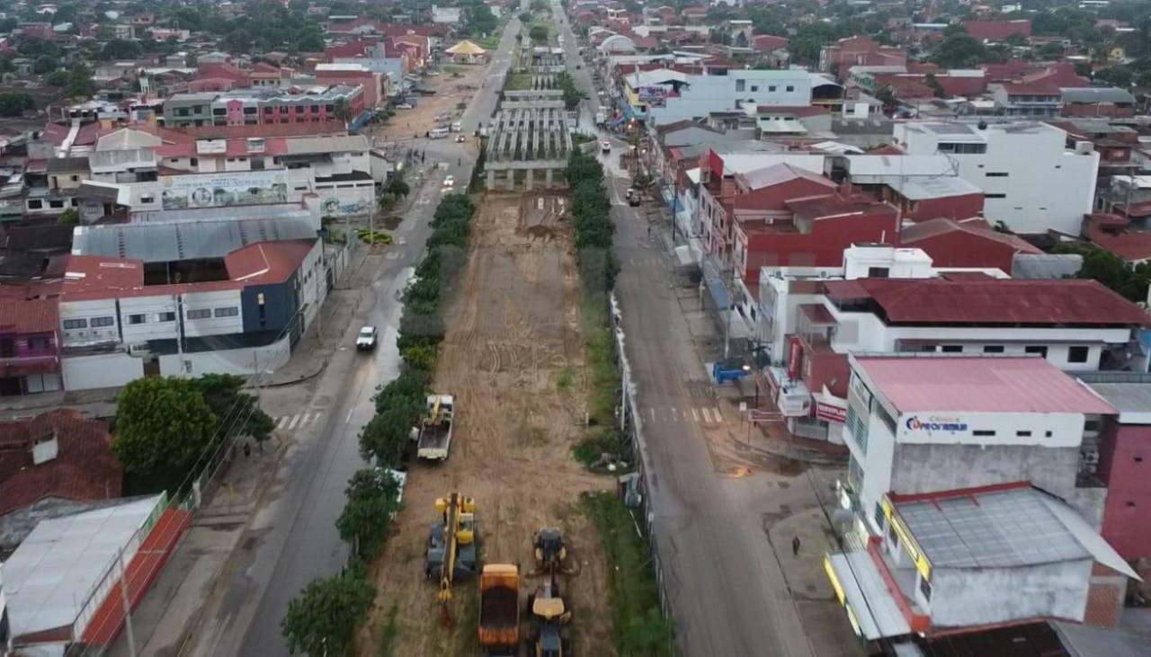 Arranca el paro de micreros en Santa Cruz de la Sierra y la población busca trasladarse en trufis y transporte libre