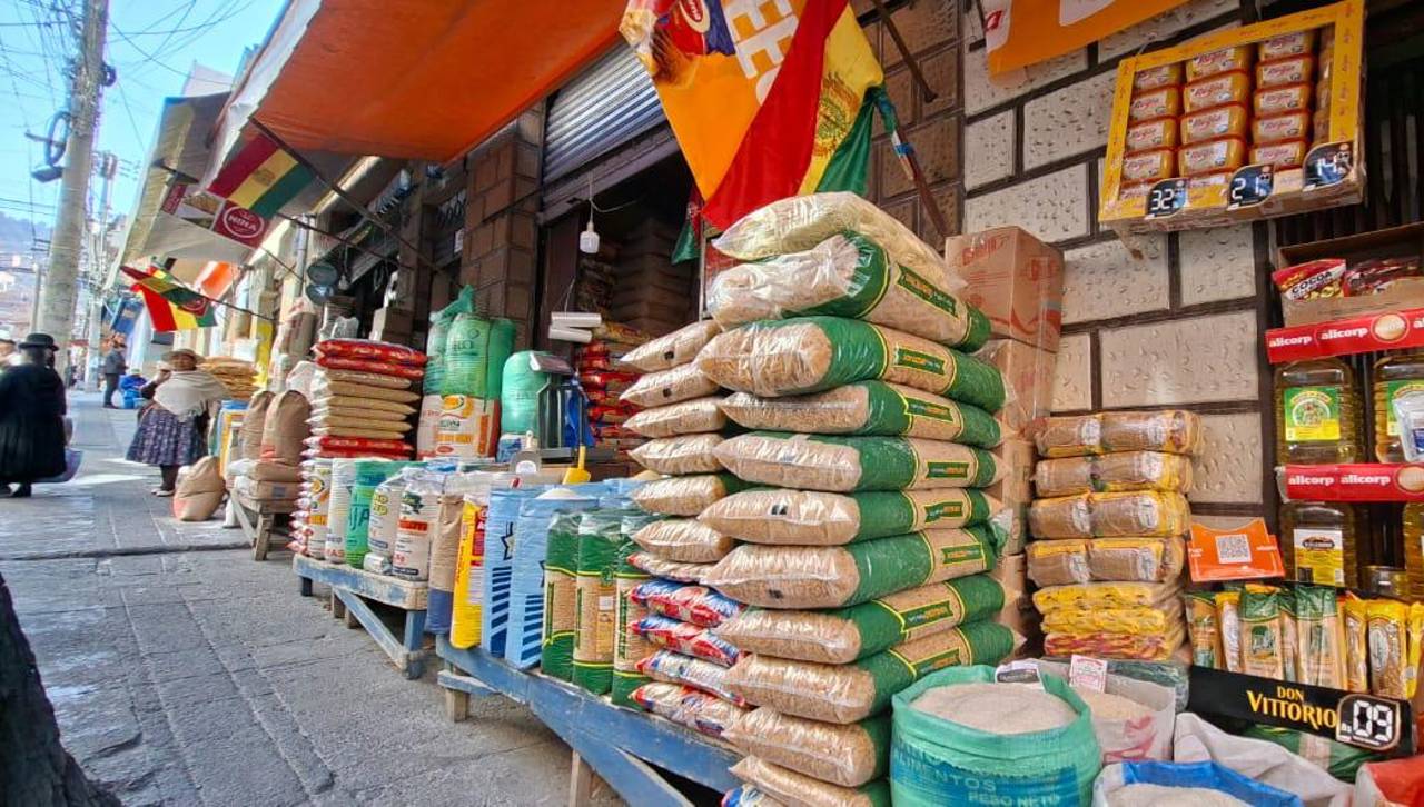 La Paz: El quintal de arroz llega a Bs 600 en la calle Antonio Gallardo y comerciantes lo atribuyen al precio del diésel