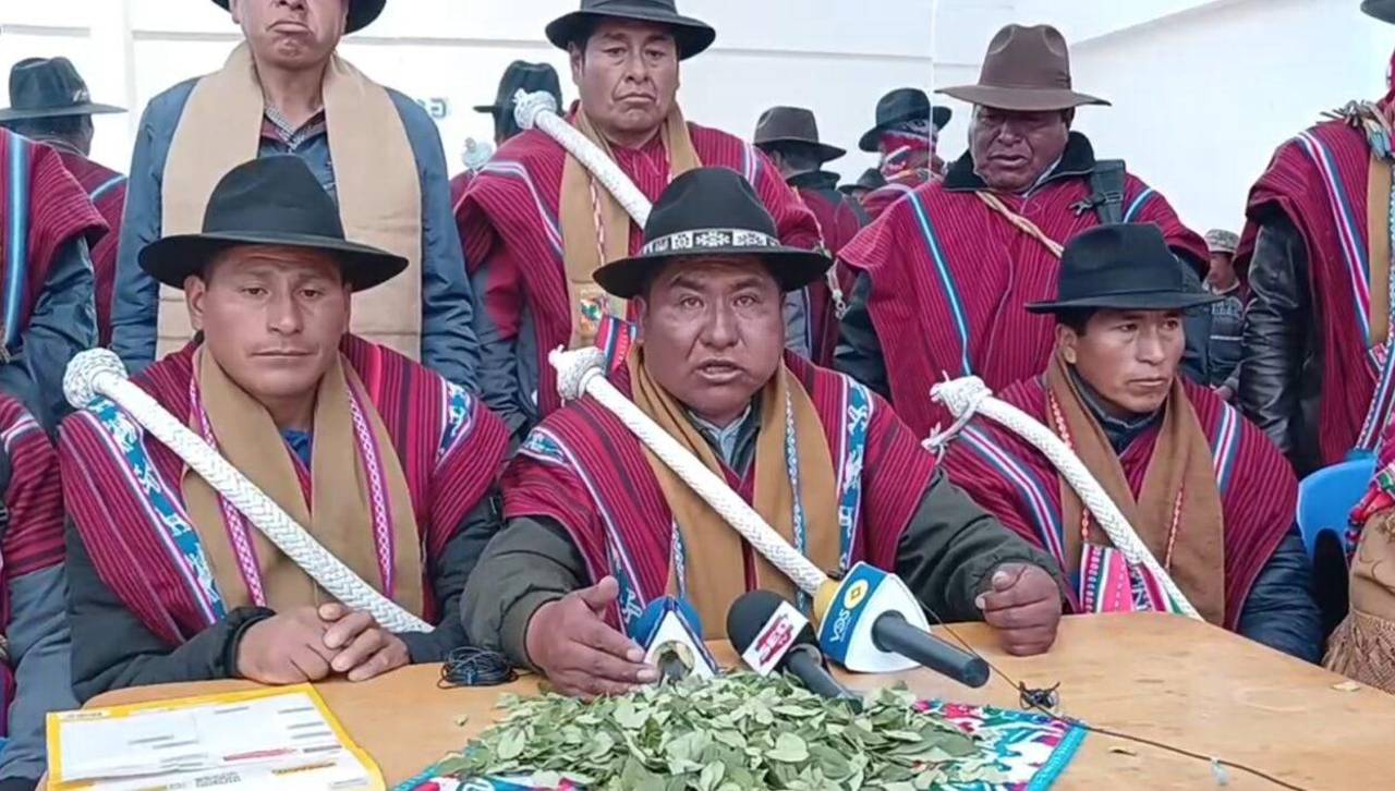 Grupo de campesinos de La Paz descarta diálogo con el Gobierno y advierte con convulsión social
