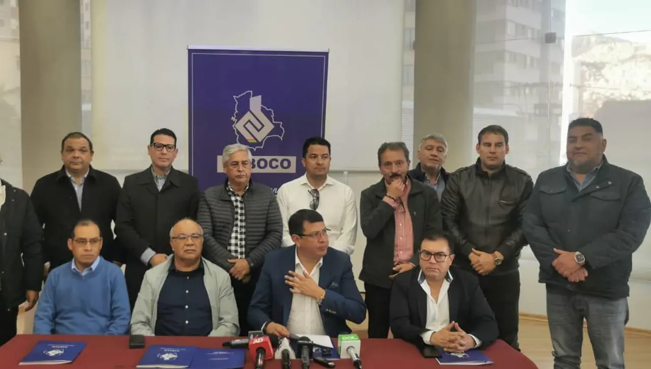 Constructores se declaran en emergencia e identifican seis factores que pueden provocar “un colapso sin precedentes”