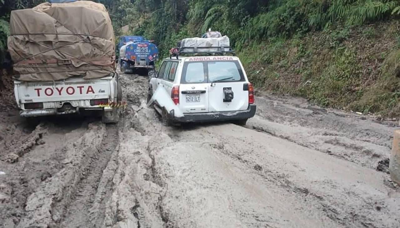 “No hay salida ni entrada”: pobladores denuncian que el camino a Apolo está intransitable