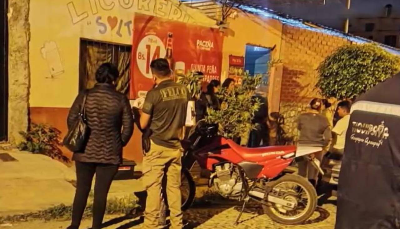 Un hombre murió por una puñalada en el pecho tras una pelea en un local en Tiquipaya