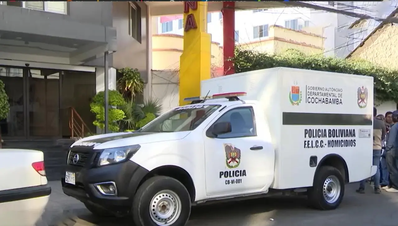 Investigan muerte de un hombre que cayó del octavo piso de un edificio en Cochabamba