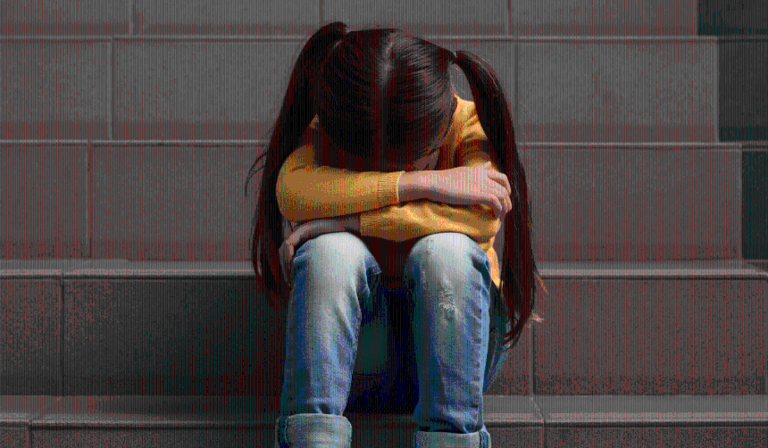 Madre le dio pastillas para dormir a su hija de 12 años para luego irse a bailar