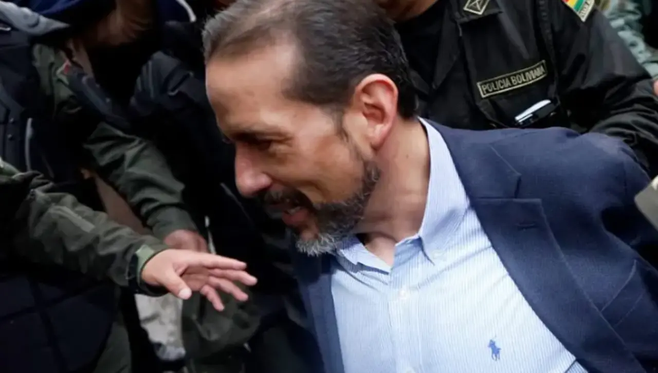 “Hay que ser muy cínicos para pedir el voto a un país al que hundieron”, dice Camacho sobre Del Castillo, Arce y Andrónico