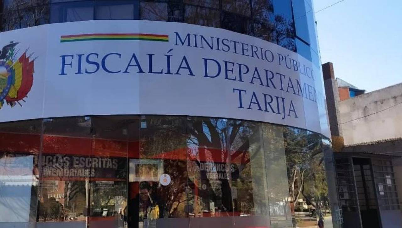 Fiscalía solicitará seis meses de detención preventiva para Evo Morales, que no puede salir de Bolivia