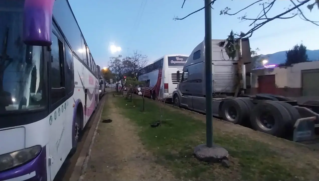 Transporte pesado anuncia proceso penal contra autoridades de Gobierno por situación del diésel 