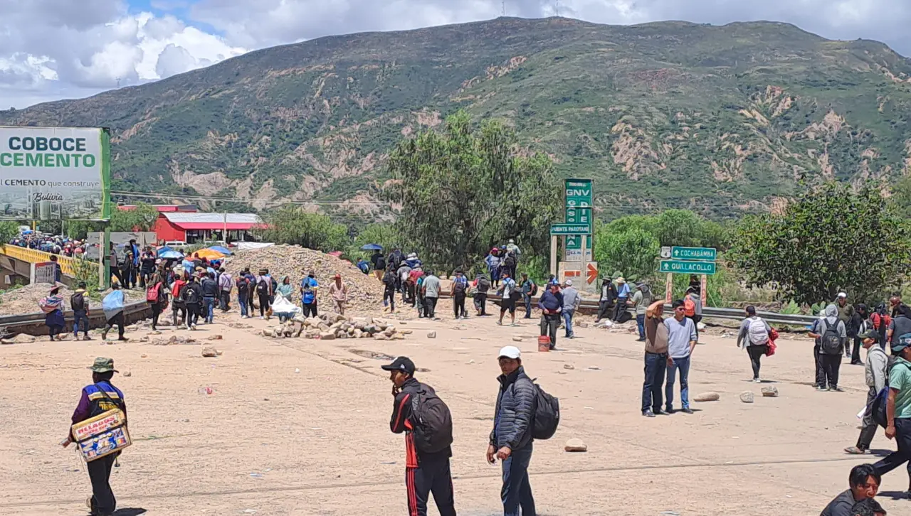 Parotani: Se levanta el bloqueo en la ruta al occidente de Cochabamba