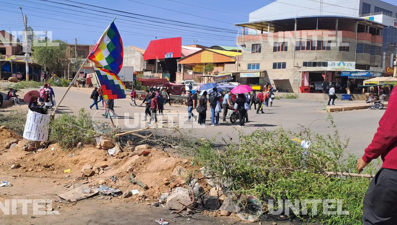 Empresarios de Cochabamba estiman una pérdida de Bs 91,1 millones durante tres días de cerco por bloqueos