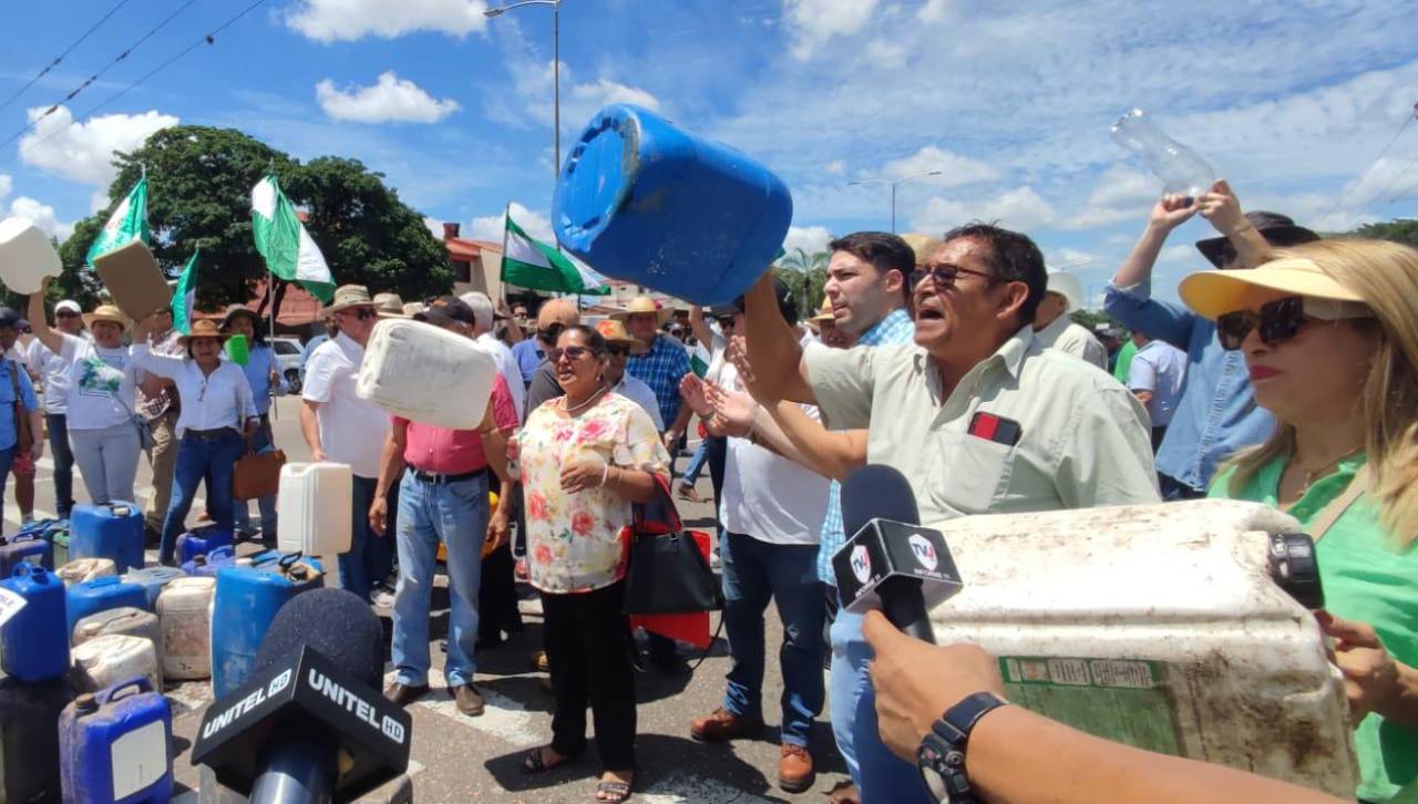 Productores agropecuarios alertan que la falta de diésel pone en riesgo la seguridad alimentaria en el país 