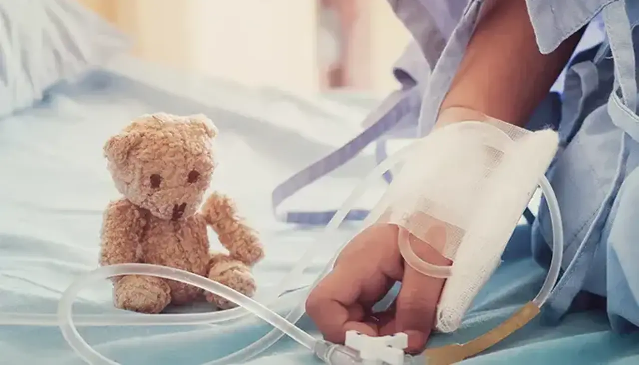 Muere el niño “maltratado” que luchaba por su vida tras sufrir un fuerte golpe en la cabeza; su padre será puesto ante un juez 