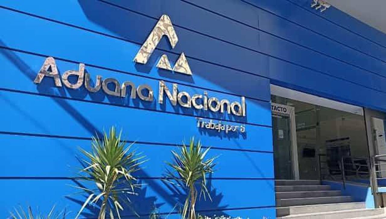 Muere jefe aduanero en accidente de tránsito rumbo a una inspección en Santa Cruz