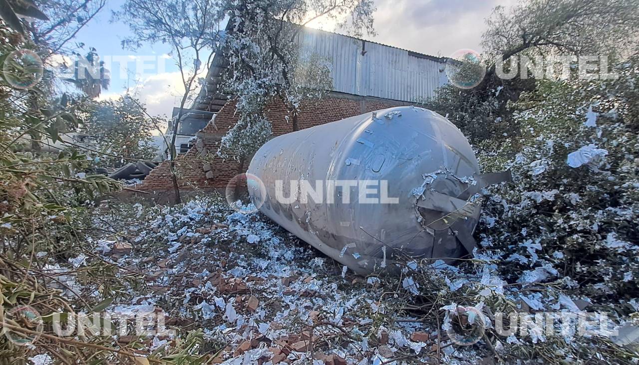 Cochabamba: Explosión en una fábrica de gases industriales deja daños en viviendas y vehículos