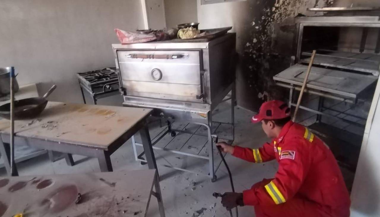 Siete heridos tras una explosión por fuga de gas en un instituto de repostería