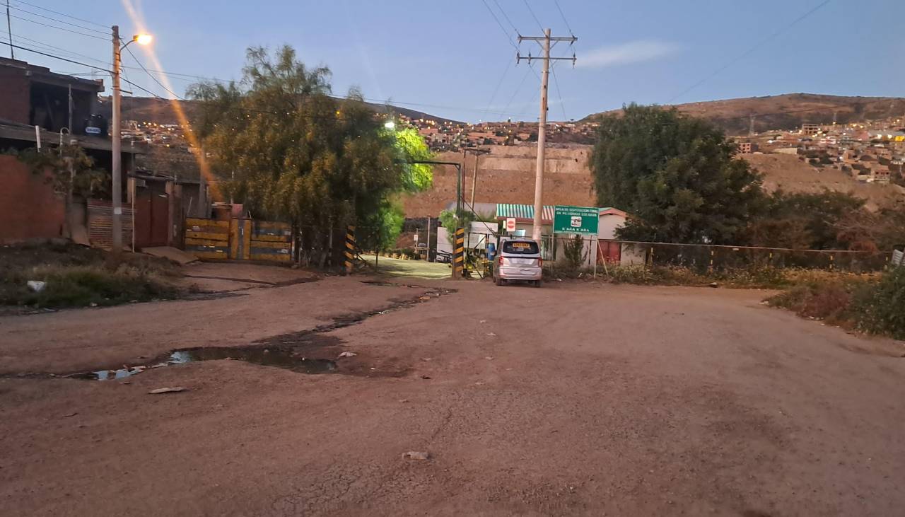 Vecinos de K’ara K’ara acuerdan reunirse con autoridades por tema basura, pero exigen la liberación de su dirigente
