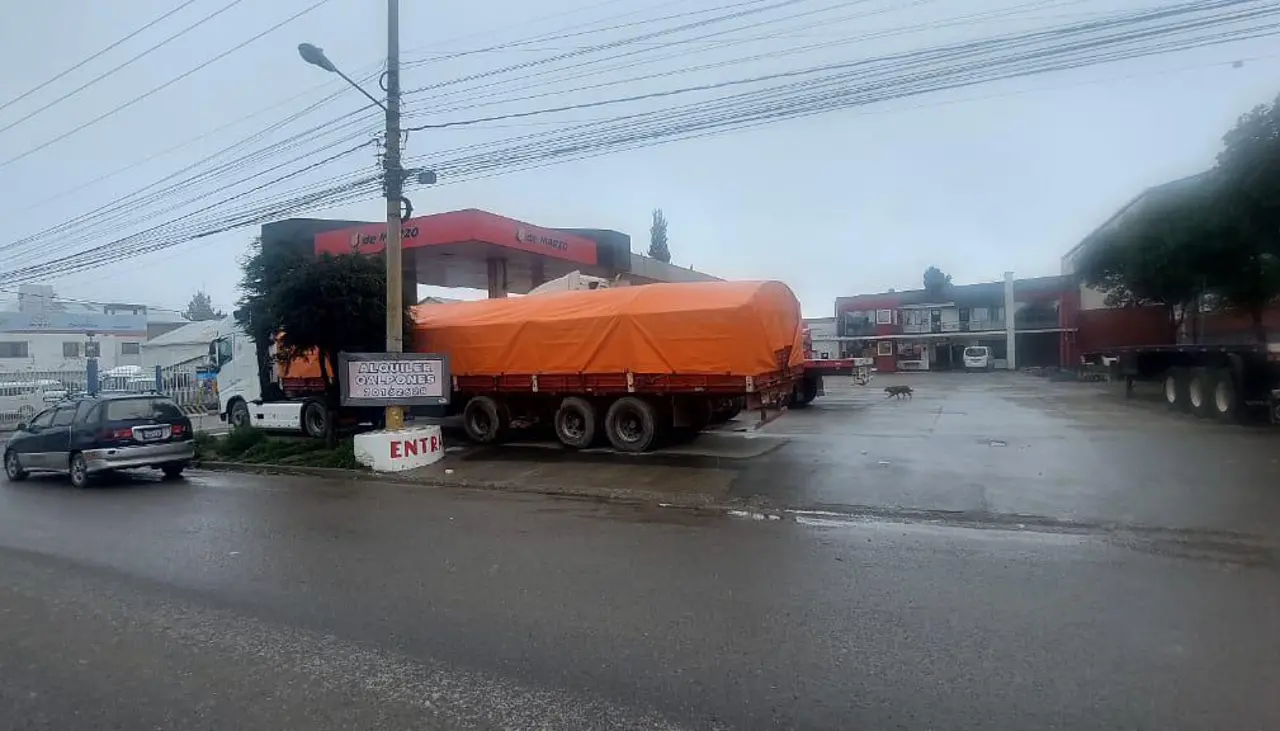 Tras filas por combustible en Carnavales, la ANH dice que está analizando despachar mayor volumen de carburante