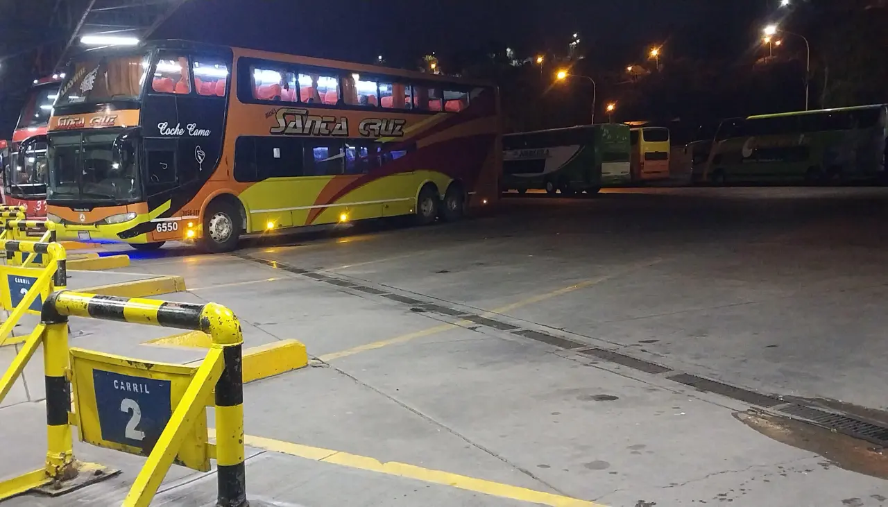 Cochabamba: Empresas limitan venta de pasajes a Potosí por la falta de diésel 