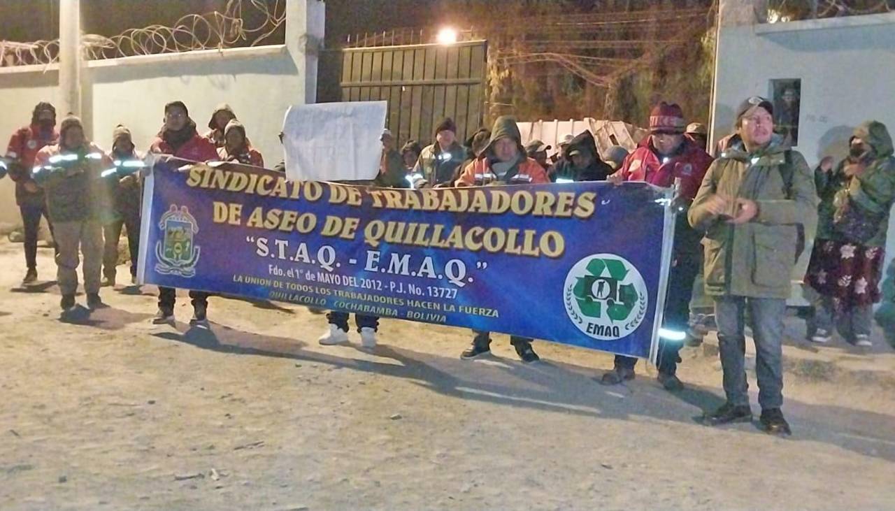 Trabajadores de aseo urbano cumplen paro de 48 horas en demanda del pago de horas extras e incremento salarial