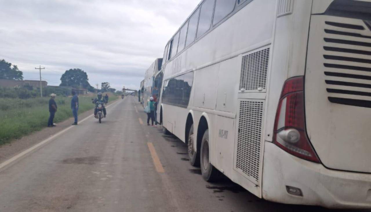 Bloqueo en San Julián: Pobladores exigen abastecimiento de combustible y temen perder cosechas 