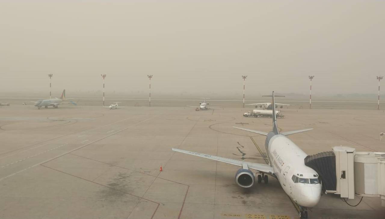 Suspendieron autorización de despegues en el aeropuerto Viru Viru: “La visibilidad es de 900 metros”, dice Naabol