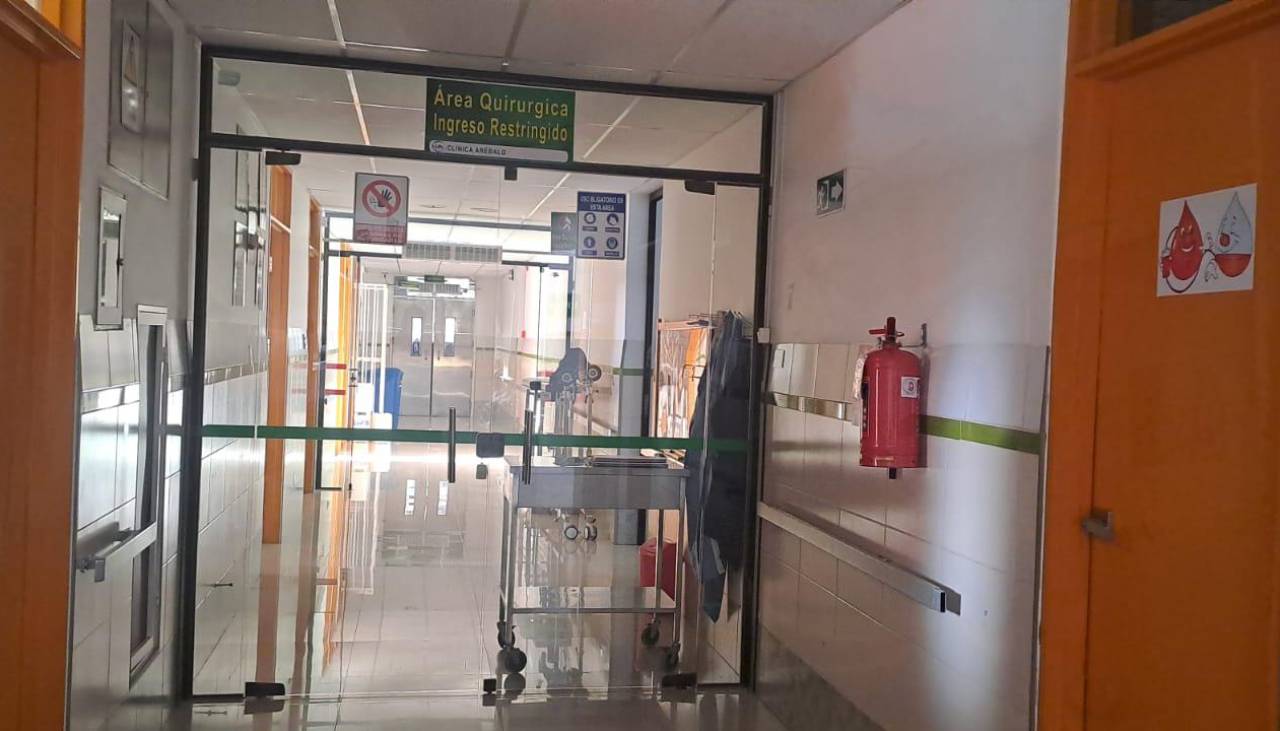 Dos heridos con arma blanca llegaron hasta un hospital de Cochabamba durante la jornada de feriado