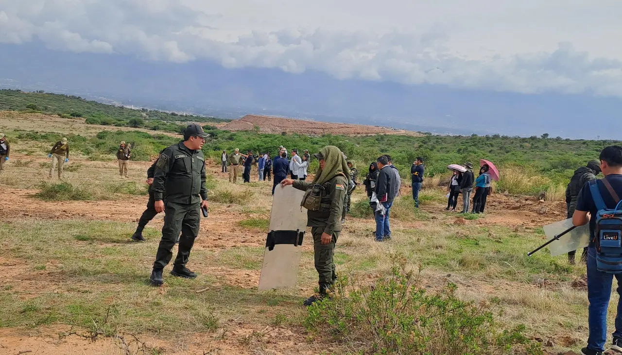 Cotapachi: Familia del funcionario fallecido pide justicia y apunta a los dirigentes