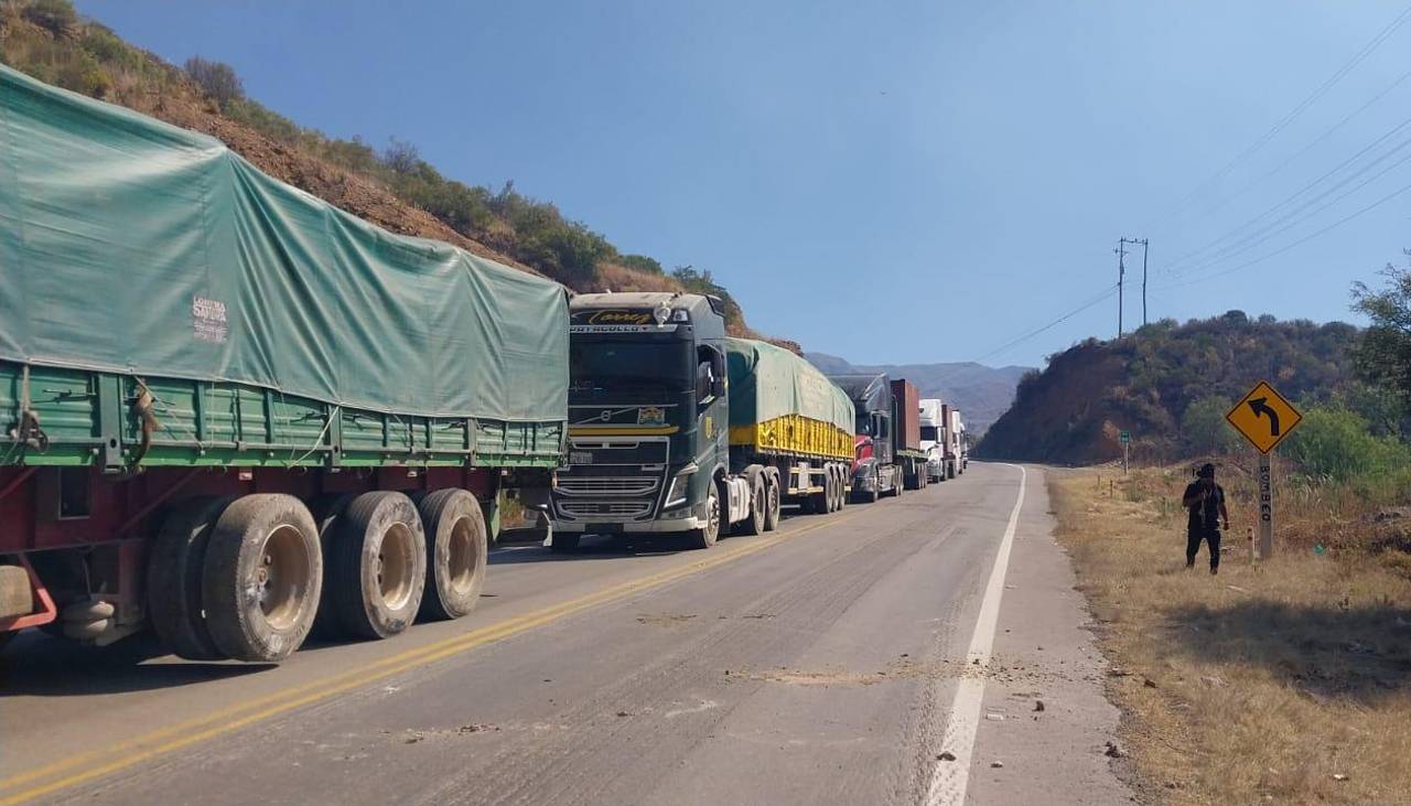 Bloqueos caen a 13 puntos: la mayoría están concentrados en Cochabamba 