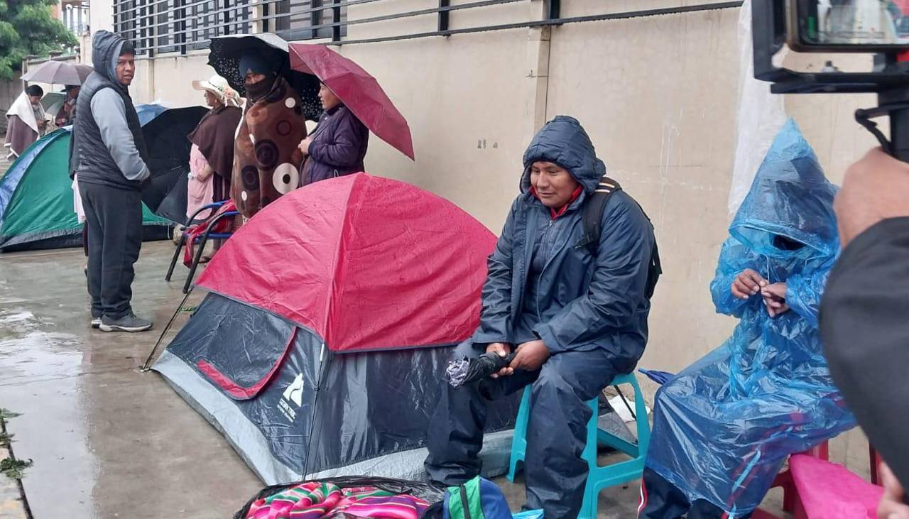 Arrancan las inscripciones escolares en todo el país; los alumnos antiguos tienen registro automático