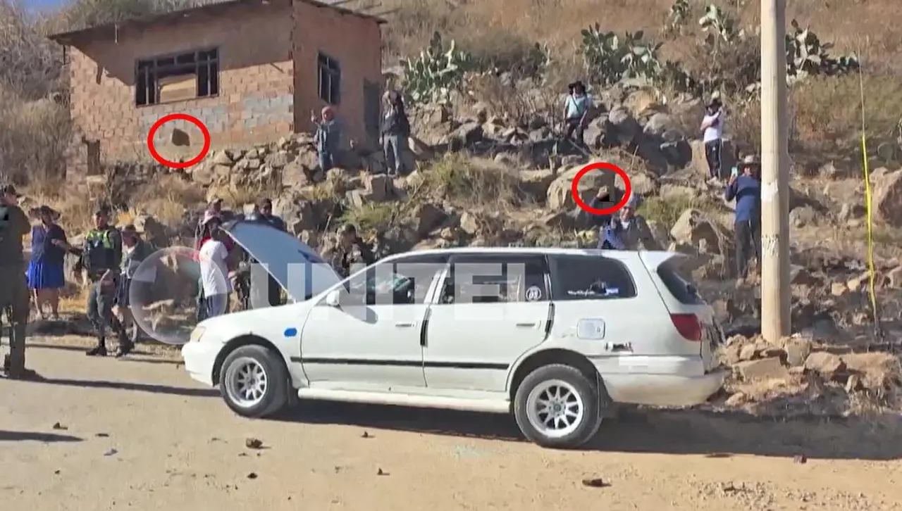 Hombre se salva de ser linchado luego que vecinos lo acusaran de robo; apedrearon su vehículo cuando la Policía intervino