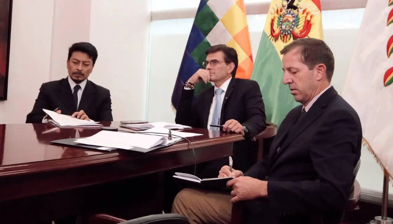 Seguridad fronteriza, movilidad humana, comercio y recursos hídricos, los temas tratados por Paz y el presidente de Perú