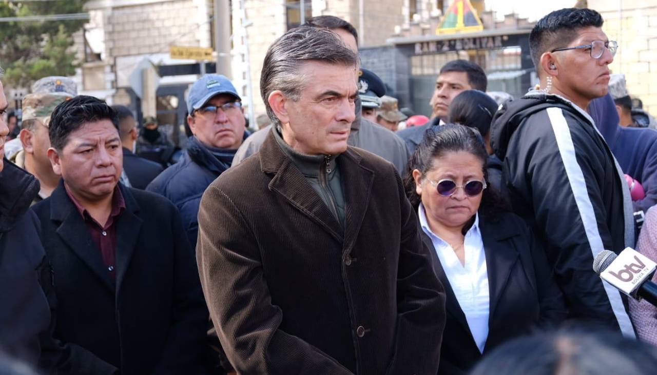 Muertos en Viacha: Paz pide dejar que el Ministerio Público investigue y anuncia duelo nacional