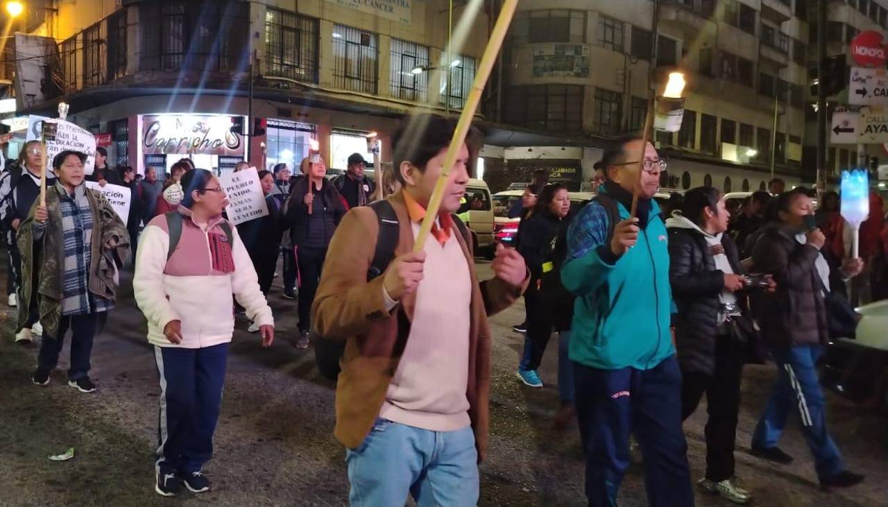 Ministerio de Educación convoca a diálogo en Cochabamba ante anuncio de paro de los maestros
