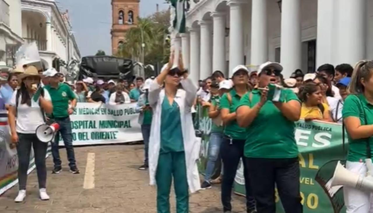 Paro médico exige atención del municipio de Santa Cruz de la Sierra y solo se atendieron emergencias 